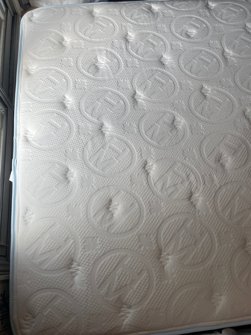 Toronto, ON | Queen | Eurotop Hybrid Mattress (Queen/Ossington/Geary)