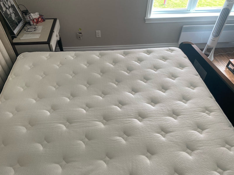 Point Edward, ON | KING | Hamuq Hybrid Memory Foam Mattress