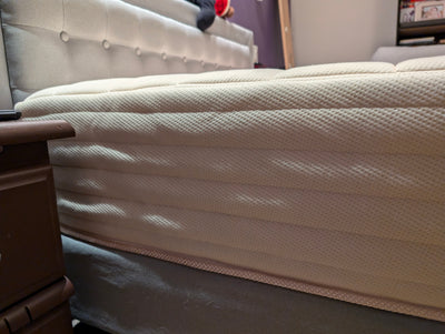 Mill Bay, BC | Queen | Hamuq Organic Mattress